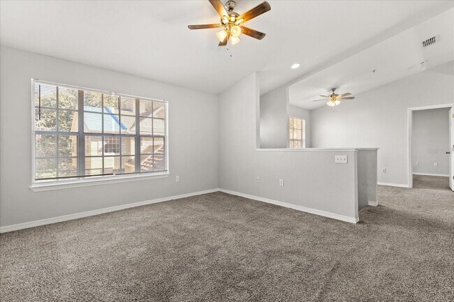 Building Photo - 852 Grand Regency Pointe