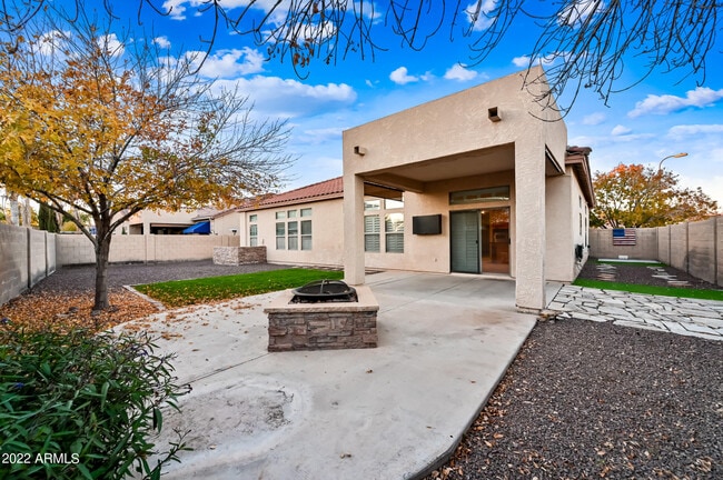 Building Photo - 9839 W El Caminito Dr