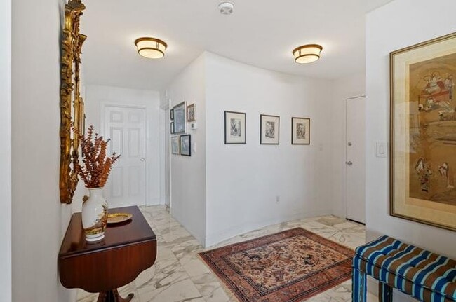 Building Photo - Bridgeport