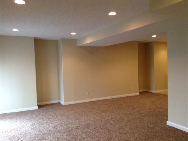 Building Photo - 1060 Arbor Springs Dr