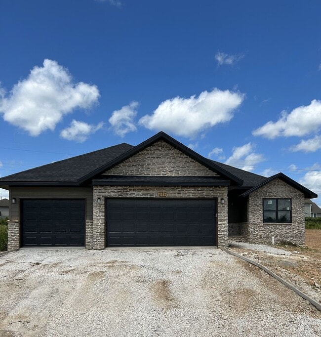 Primary Photo - Beautiful, BRAND-NEW 3-bedroom, 2-bath hom...