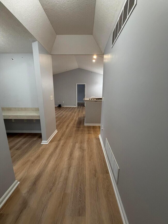 Building Photo - 7774 S Essex Gate Dr