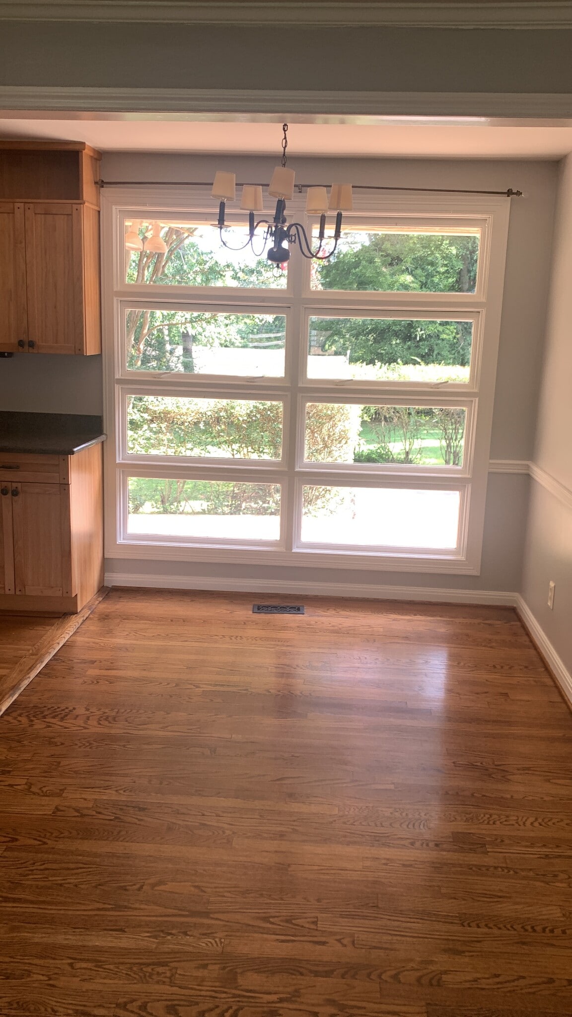 Building Photo - 619 Crieve Rd