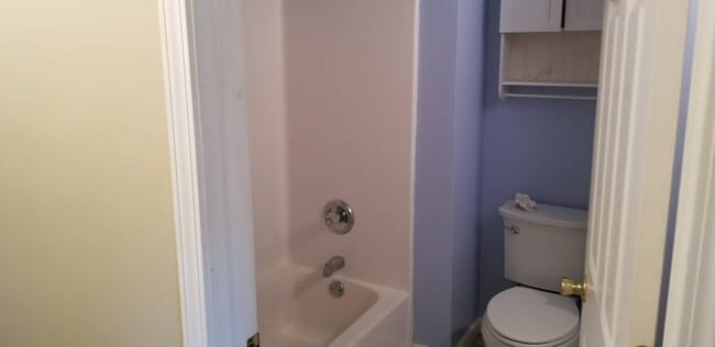 Building Photo - 1620 Riverside Dr