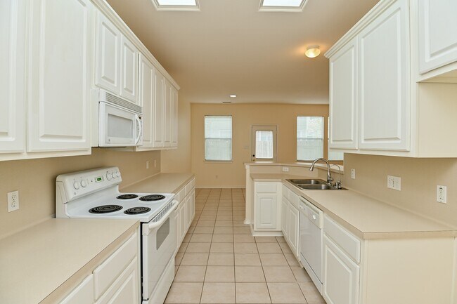 Building Photo - 16827 Bellmoor Ln