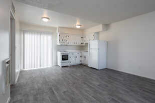 Interior Photo - Laurence Court Apartments