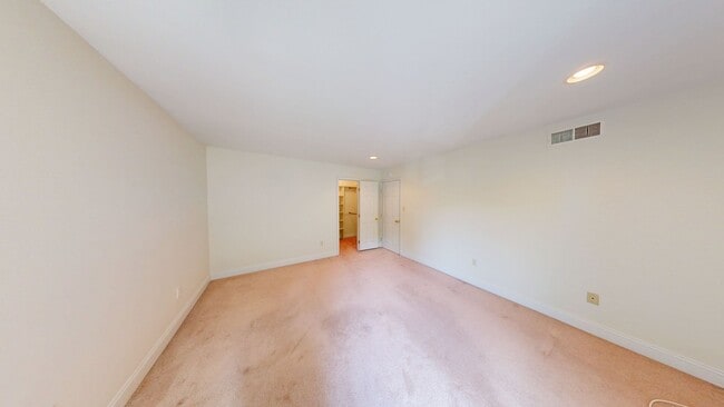 Building Photo - 2114 Bonnywood Ln