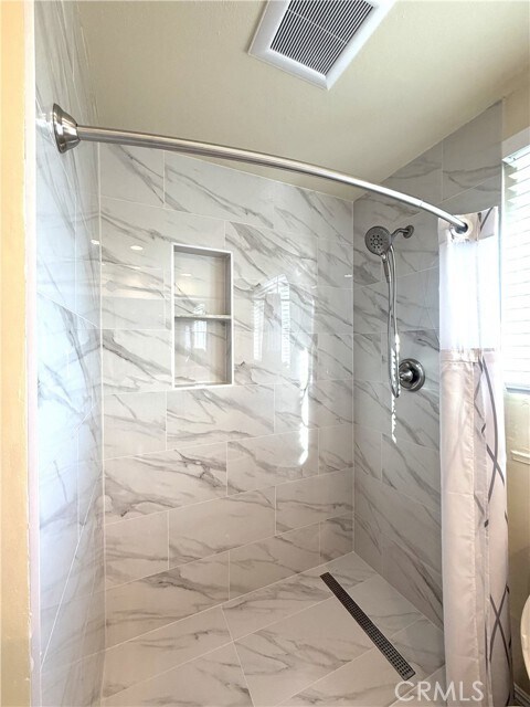 Building Photo - 6226 Ivar Ave