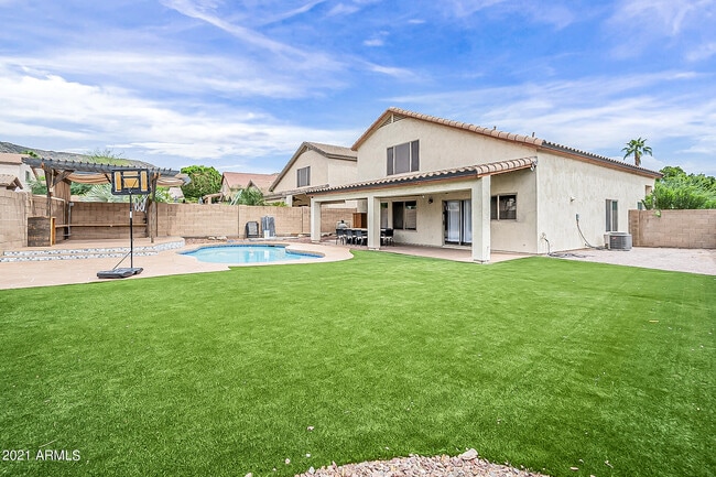 Building Photo - 16010 S 17th Dr