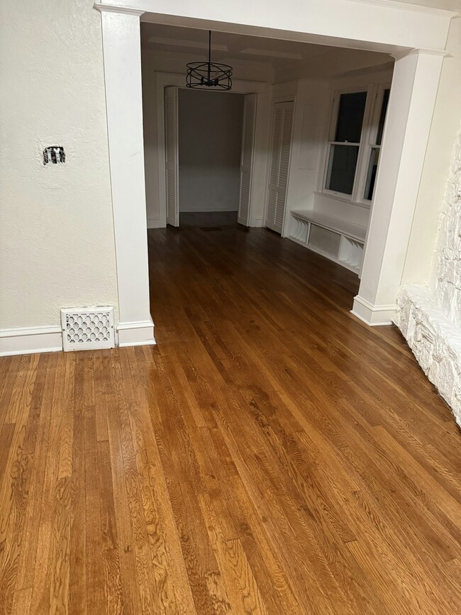 Building Photo - 4119 S Benton Ave