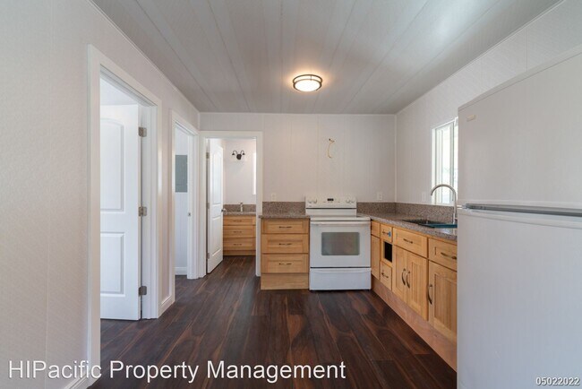 Building Photo - 2 br, 1 bath House - 87-346 Hakimo Rd B