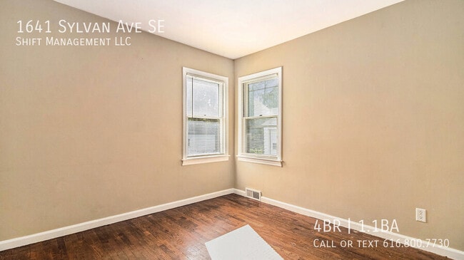 Building Photo - 1641 Sylvan Ave SE
