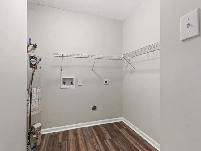 Building Photo - COMING SOON! Lovely Spacious Home in Tates Creek; Garage, Deck, Laundry Room, Pets Ok!