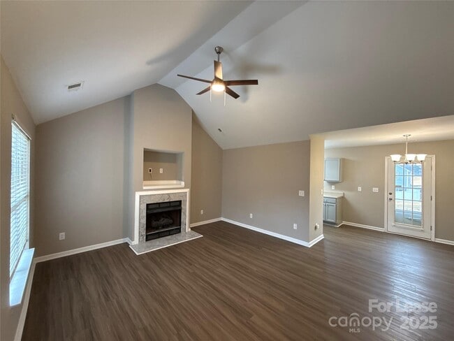 Building Photo - 3631 Joel Turner Dr