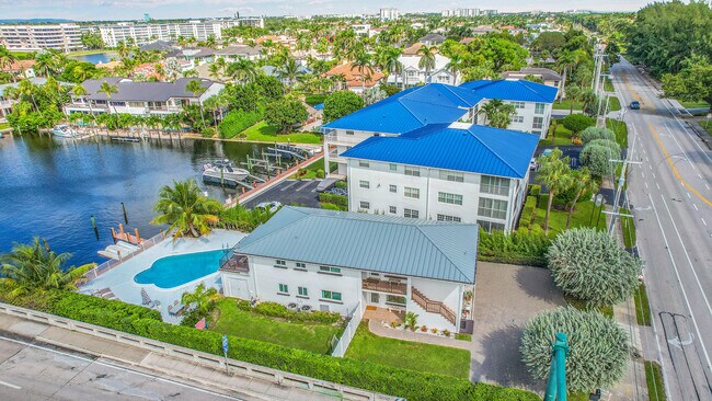 Building Photo - 1702 S Ocean Blvd