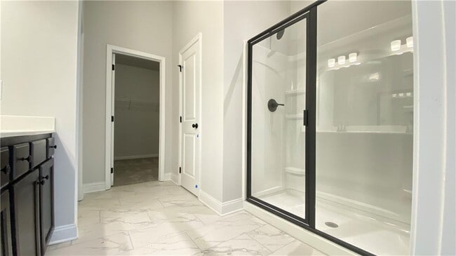 Building Photo - 4591 Silver Oak Dr SW