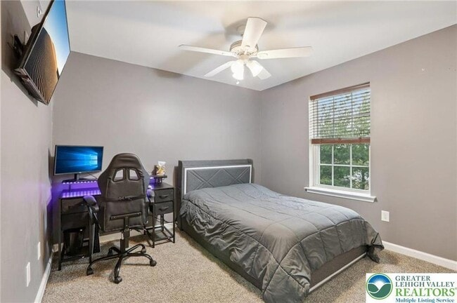 Building Photo - 270 Milkweed Dr