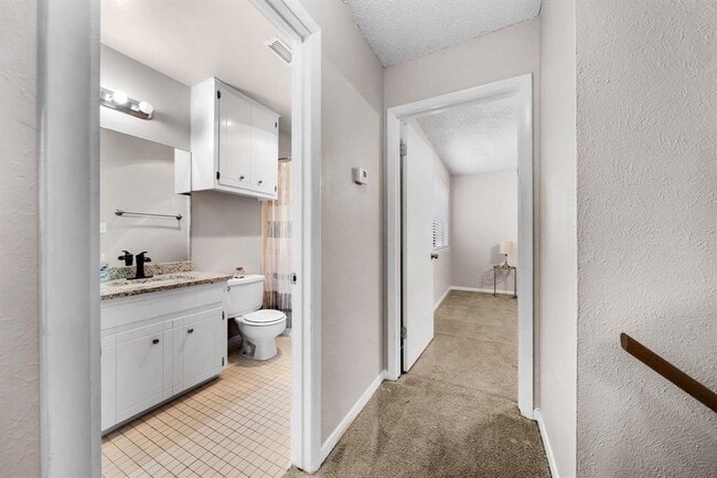 Building Photo - 3222 Tamarron Blvd