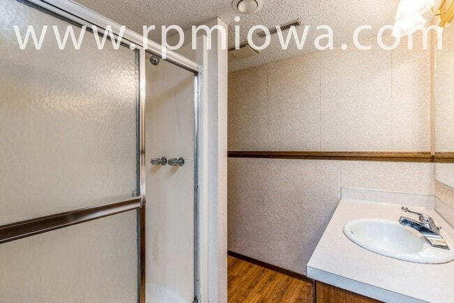 Building Photo - SHORT TERM LEASE!!  4 Bedroom, 2 Bath Home In Ames