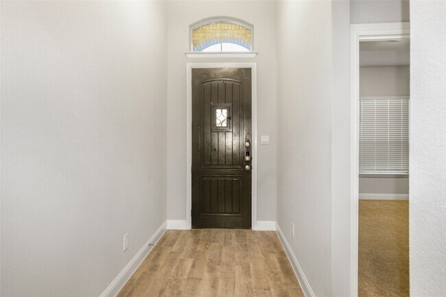 Building Photo - 3032 Lionsgate Dr