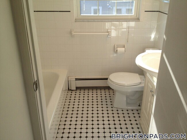 Building Photo - 251 Faneuil St