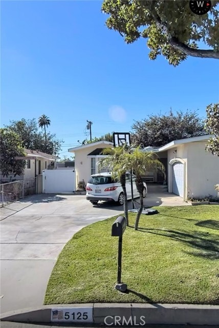 Building Photo - 5125 N Nearglen Ave