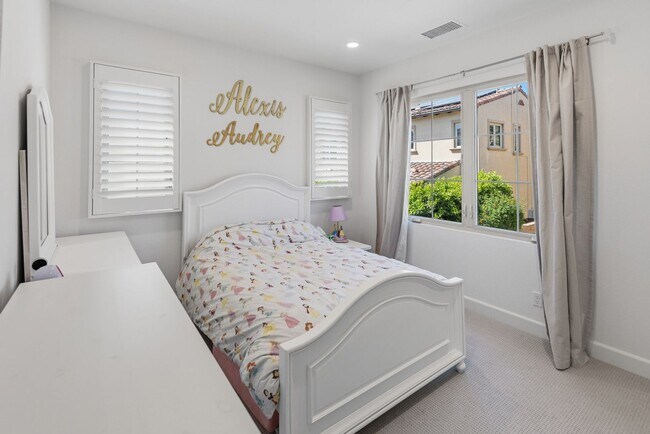 Building Photo - Guard-Gated Orchard Hills Home in The Groves | 4 Bed + Loft + Private Suite