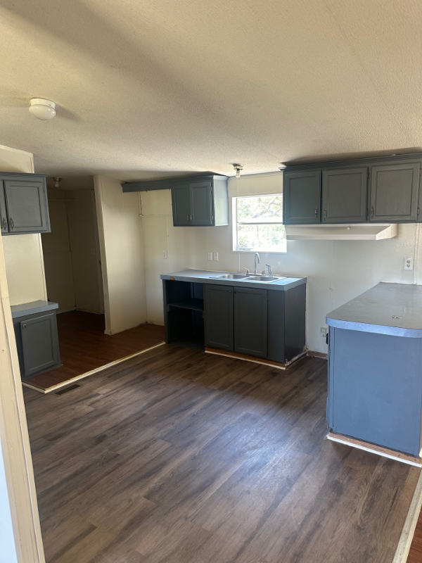 Building Photo - 103 Forest Creek Ln
