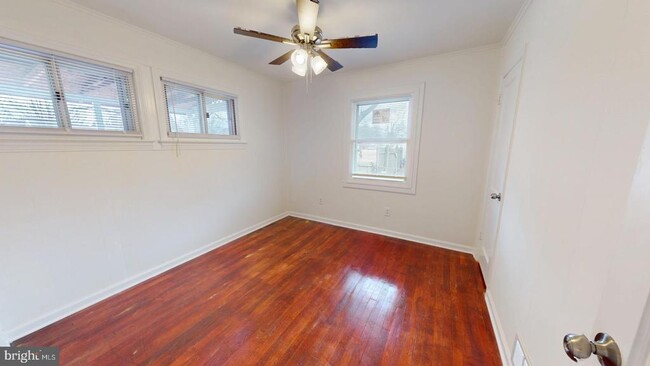 Building Photo - 6511 Enfield Dr