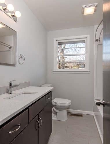 Building Photo - 1917 Berkshire Dr