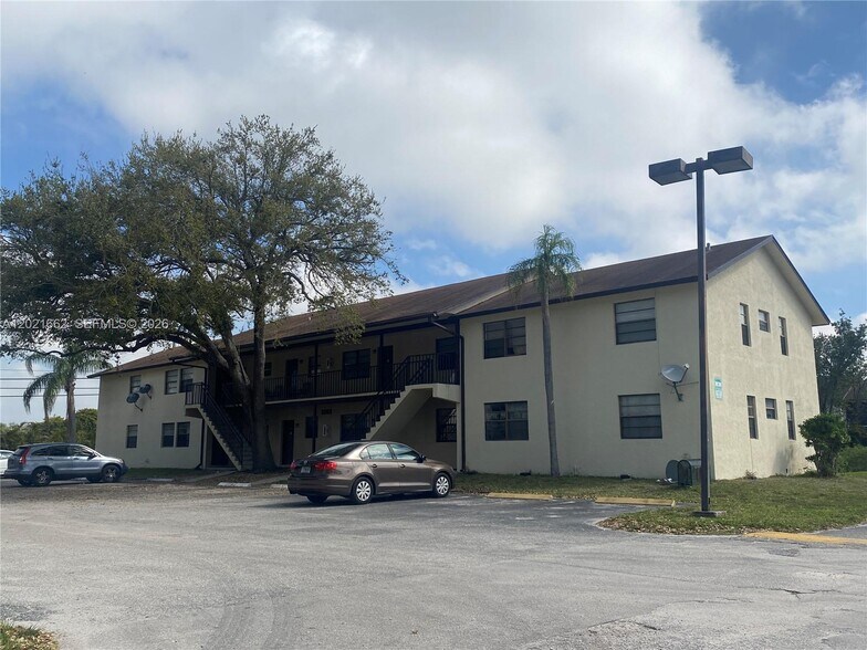 Building Photo - 3263 Kirk Rd