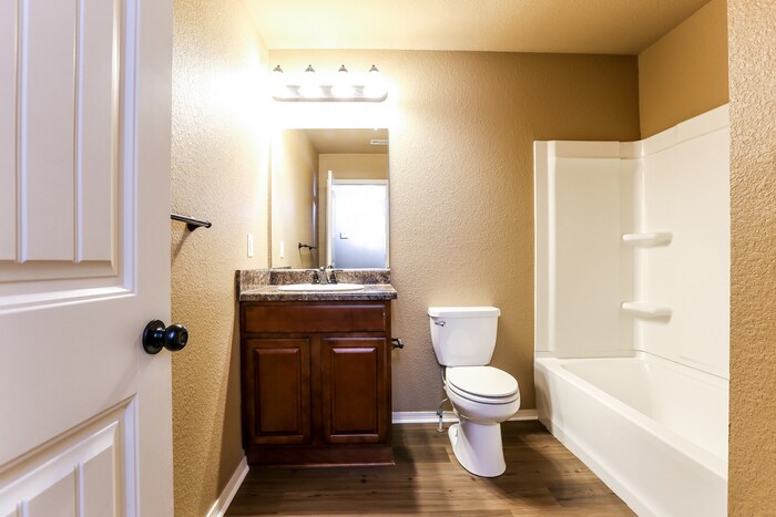 Building Photo - 6413 Amalie Dr