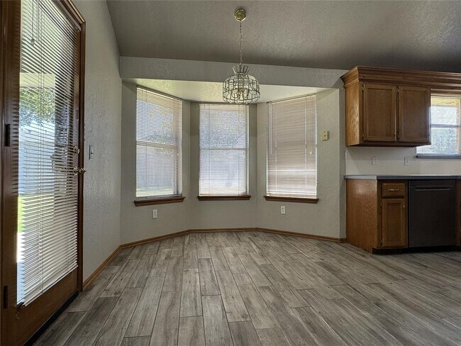 Building Photo - 13320 Cayman Ln