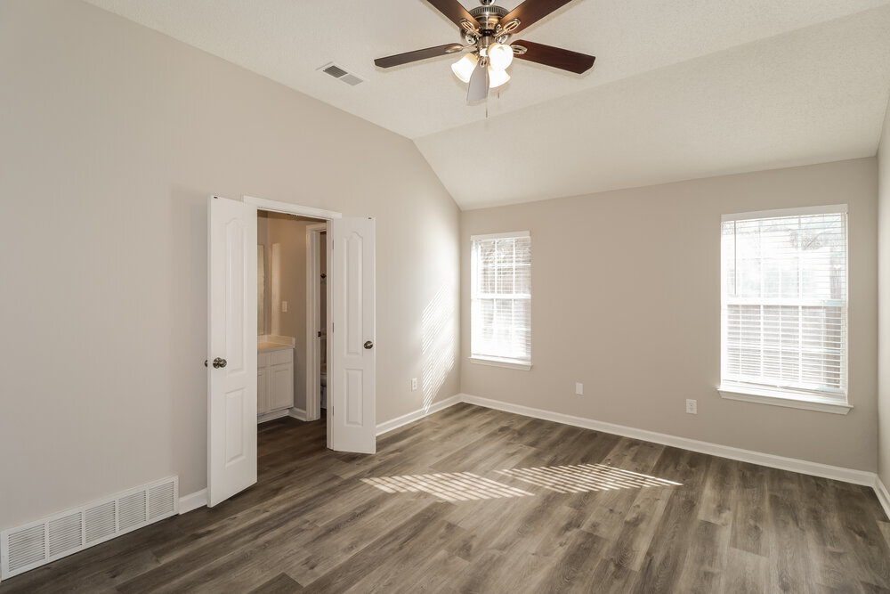 Building Photo - 9137 Cinderhill Cove E