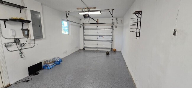 Building Photo - 14620 Fitzpatrick Rd