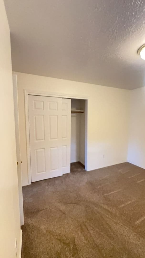 Building Photo - Beautiful 3 Bedroom Home 87402