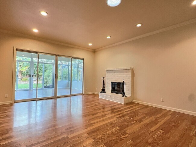Building Photo - 3BD/2BA - Charming Home in Sunnyvale with Spacious Backyard