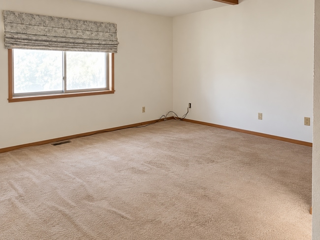 Building Photo - 2873 Springdale Ln