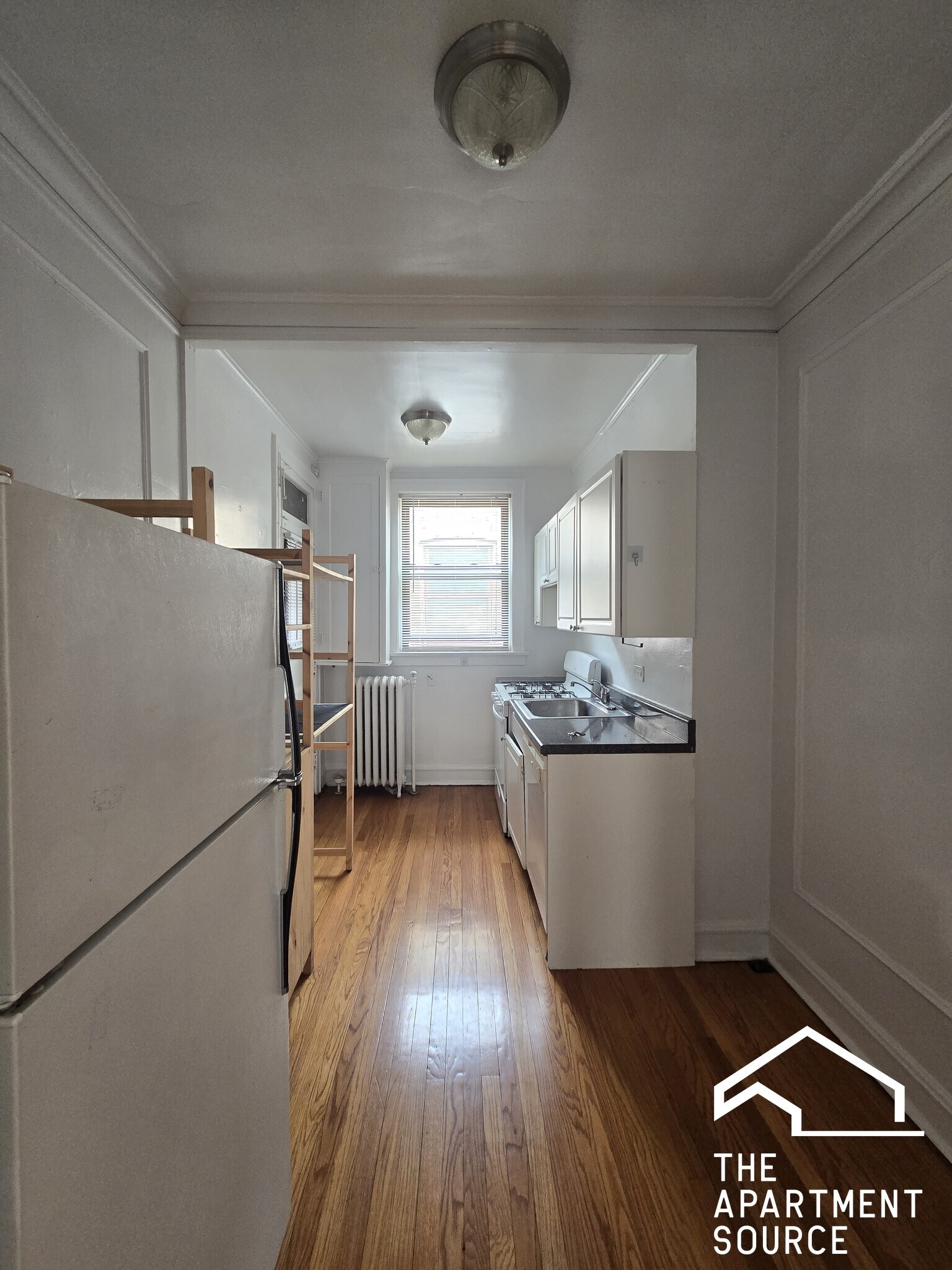 Building Photo - 4527 N Paulina St