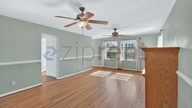 Building Photo - 324 Busher Rd