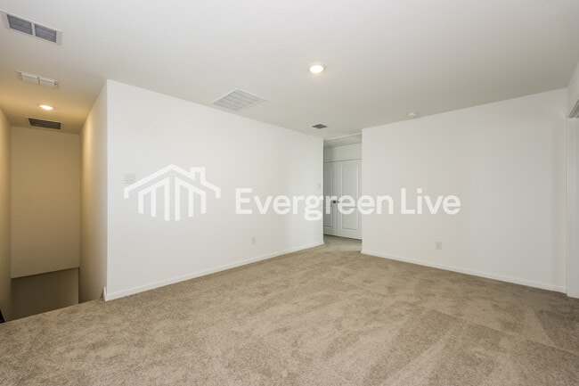 Building Photo - 10532 Desert Hawk Cir