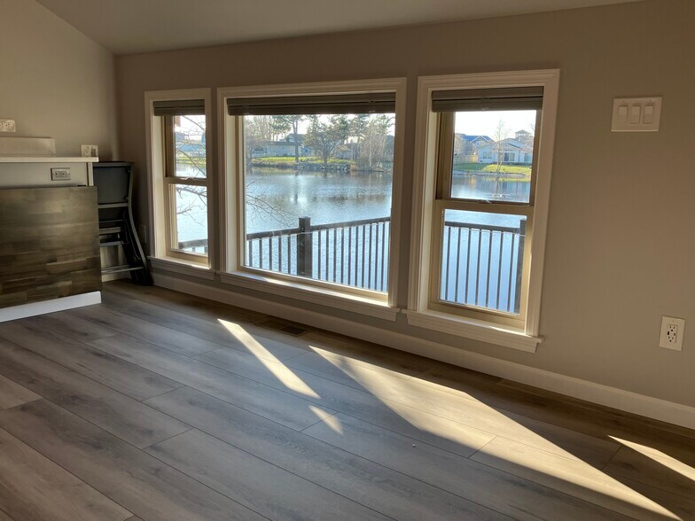 Building Photo - 4120 Stuart Cir