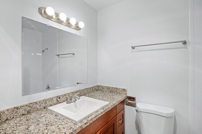 Interior Photo - 11520 Greenwood Ave N