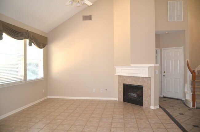 Building Photo - 8510 Green Ash Dr