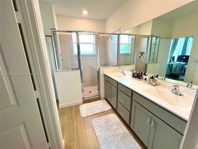 Building Photo - 9045 Zevon Ct