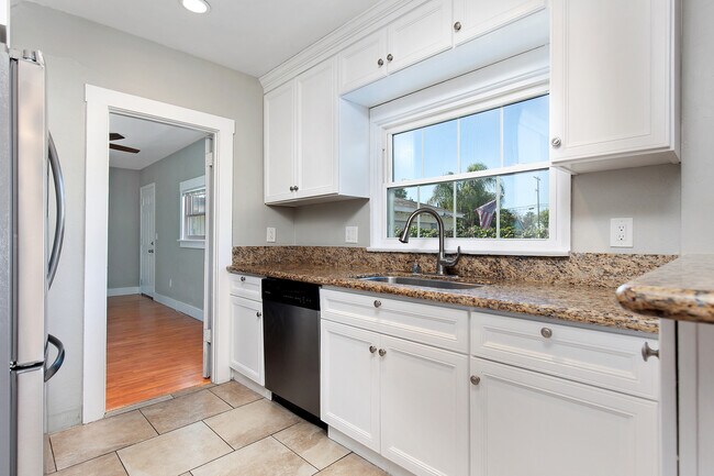 Building Photo - 4766 63rd St