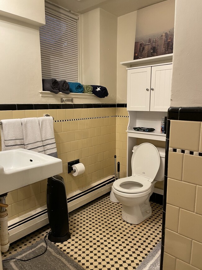 Tile bath with tub/shower - 53 Vernon Street