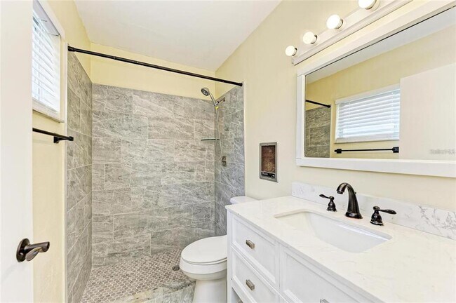 Building Photo - 7120 Elyton Dr