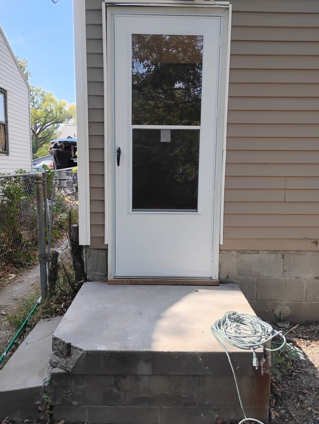 Building Photo - 3231 N 39th St