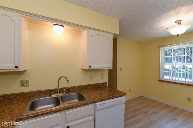 Building Photo - 4454 Sandelwood Blvd